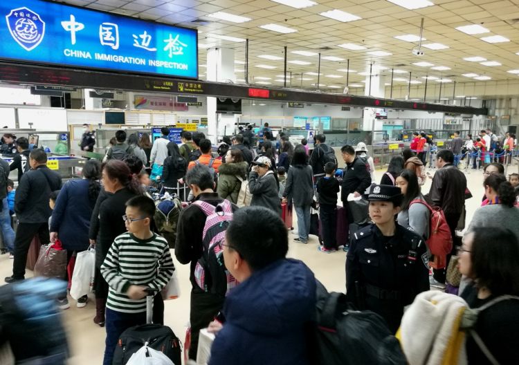 广州火车站深圳福田口岸接送